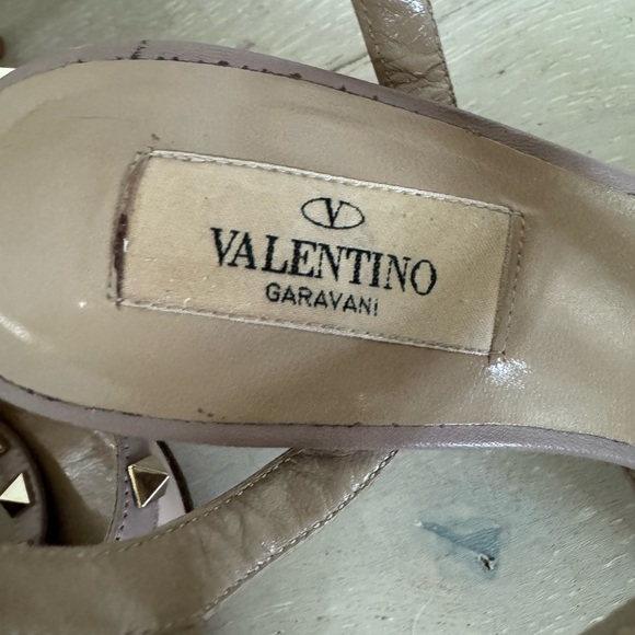 Valentino Rockstud Caged Pumps Poudre Patent Leather Size 36.5 Pointed Toe Heels - Picture 11 of 12